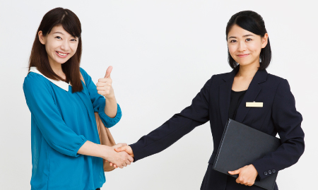 入会が完了して喜ぶ入会者イメージ