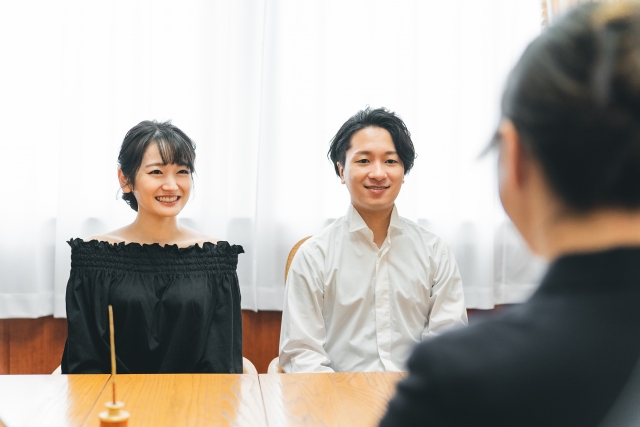 結婚相談所が高いのはなぜ？結婚したい人におすすめする理由