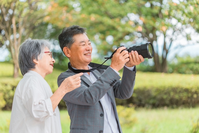 出会いを求めるシニアが増加中!?婚活するシニアが増えている背景と注意点のイメージ画像